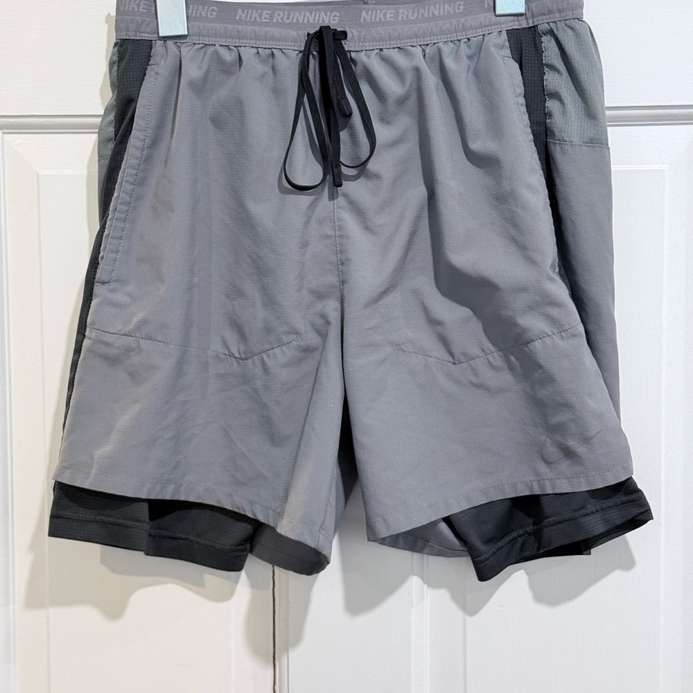 Nike Men’s Dri-FIT Flex Stride Grey & Black Shorts 5in Size S - Picture 7 of 12